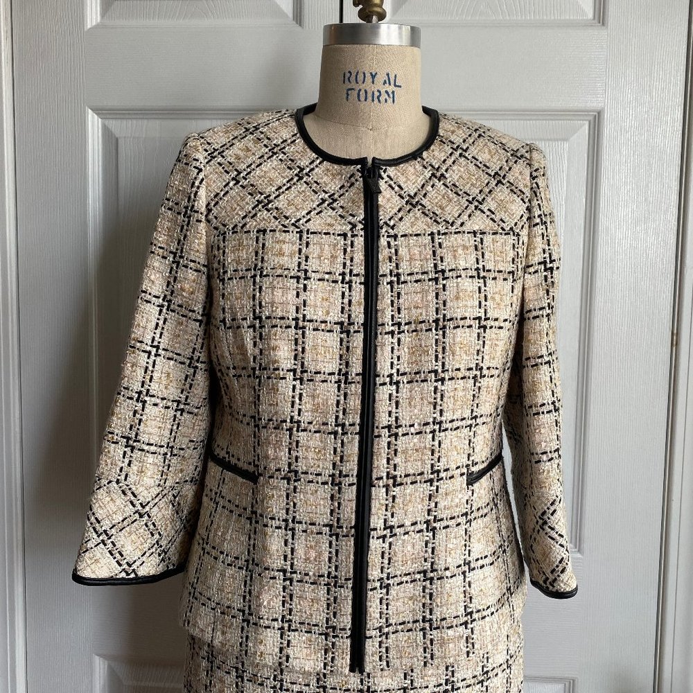 NWOT Karl Lagerfeld Paris Skirt Suit Tweed Chanel Black Blazer Sz 6 Skirt Size 4 - Picture 3 of 16